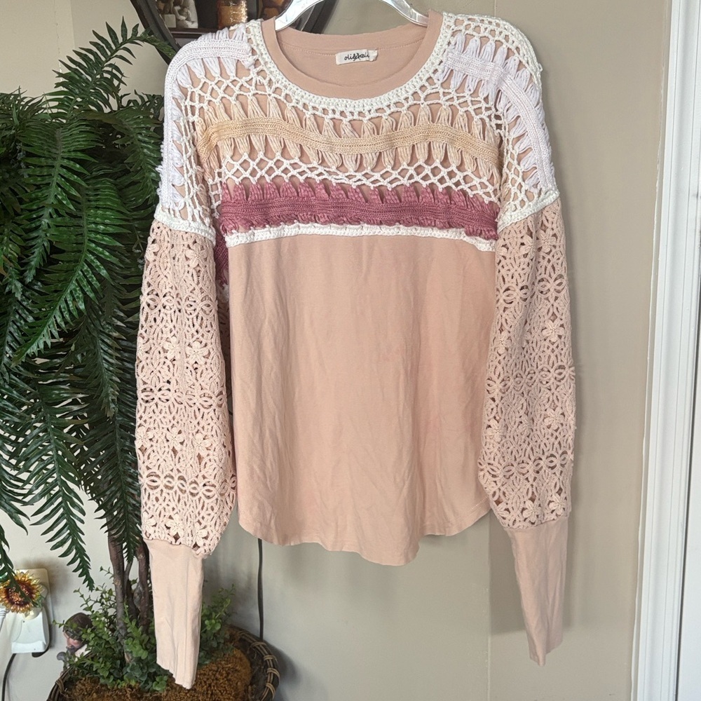 Oli & Hali Boho Sample Piece Peach Crocheted Knit Long Lace Sleeve Top Oversized